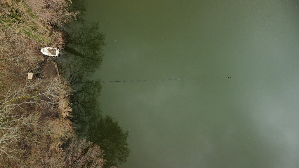 Corus 18m Long Reach Baiting Pole. Includes Float And Spoon-1 x 18m Pole + Spoon + Float